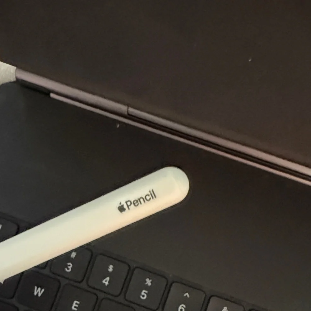 Apple White Pencil
